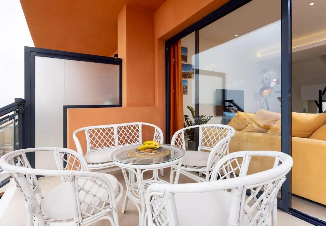 Sunny Castillo Apartment 코스타 데 안티과