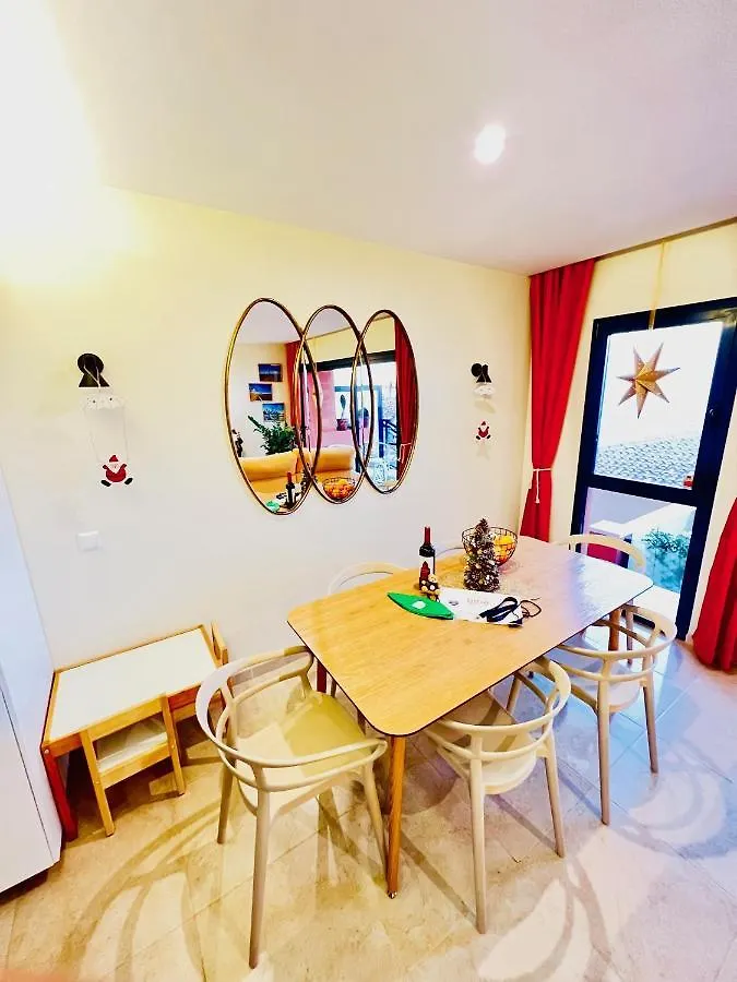 Sunny Castillo Apartment 코스타 데 안티과 0*,  스페인